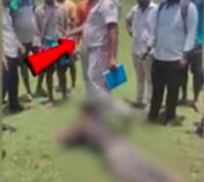 ଭୟଙ୍କର,ଅସମ୍ଭାଳ ସ୍ଥିତି: ପୁଲିସ ସାମ୍ନାରେ ପିଟି ମାରିଦେଲେ