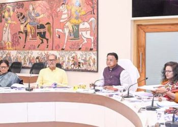 ଖର୍ଚ୍ଚକାଟ; ମୁଖ୍ୟମନ୍ତ୍ରୀଙ୍କ ୮-ସୂତ୍ରୀ