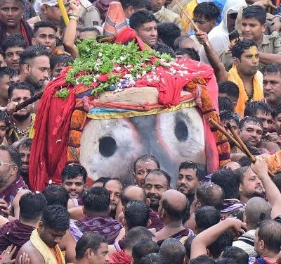 ବିନା ଟାହିଆରେ କାଳିଆ