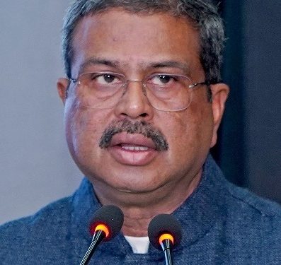 ଧର୍ମେନ୍ଦ୍ରଙ୍କୁ ଉତ୍ତରଦାୟିତ୍ୱ ନେବାକୁ ପଡ଼ିଲା