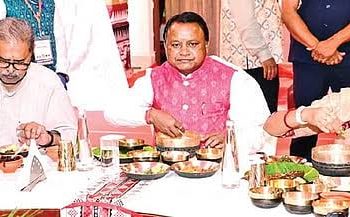 ଗରିବ ହୋଇ ରହିବନି ‘ପଖାଳ’