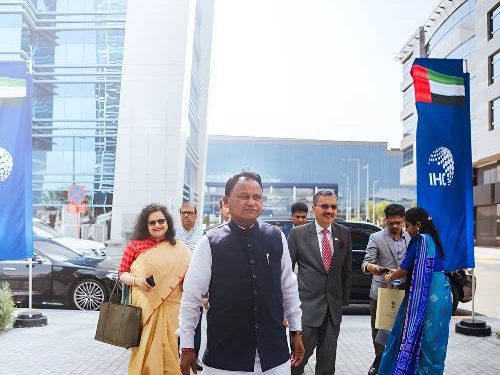 ଆବୁଧାବିରେ ରାଉଣ୍ଡଟେବୁଲ