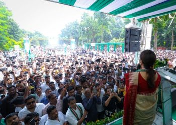 ମଇଦାନକୁ ଓହ୍ଲାଇଲେ ସୁଜାତା
