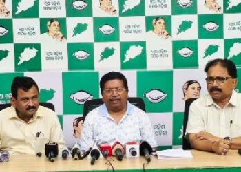 SCBରେ ରୋଗୀ ହତ୍ୟା, SIR ଅନିୟମିତତା ଉପରେ ବର୍ଷିଲେ