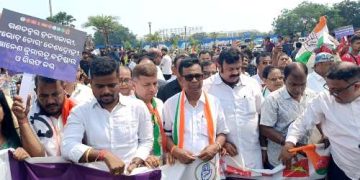 ଦମ୍ ଦେଖାଇଲା ଦମଦାର ପ୍ରସଙ୍ଗ